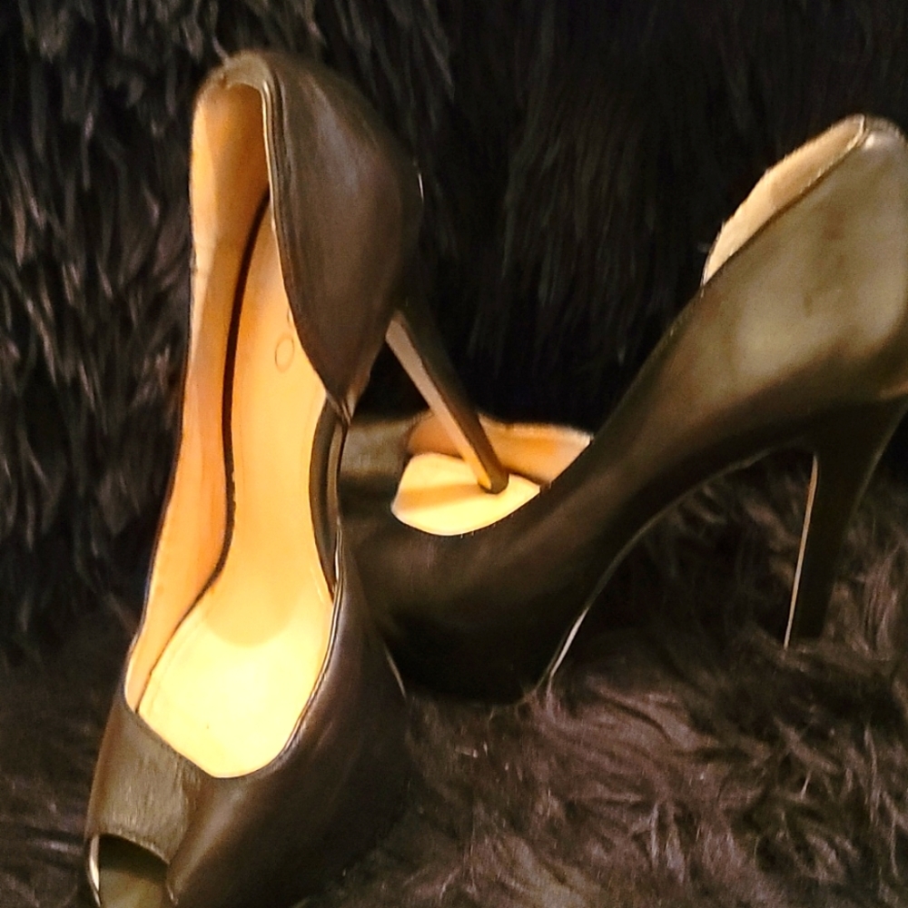 Shoe